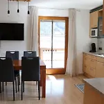 Natalie דירה ריד אים זילרטל